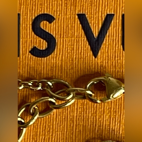 Louis Vuitton necklace with box and dust bag - Picture 6 of 8